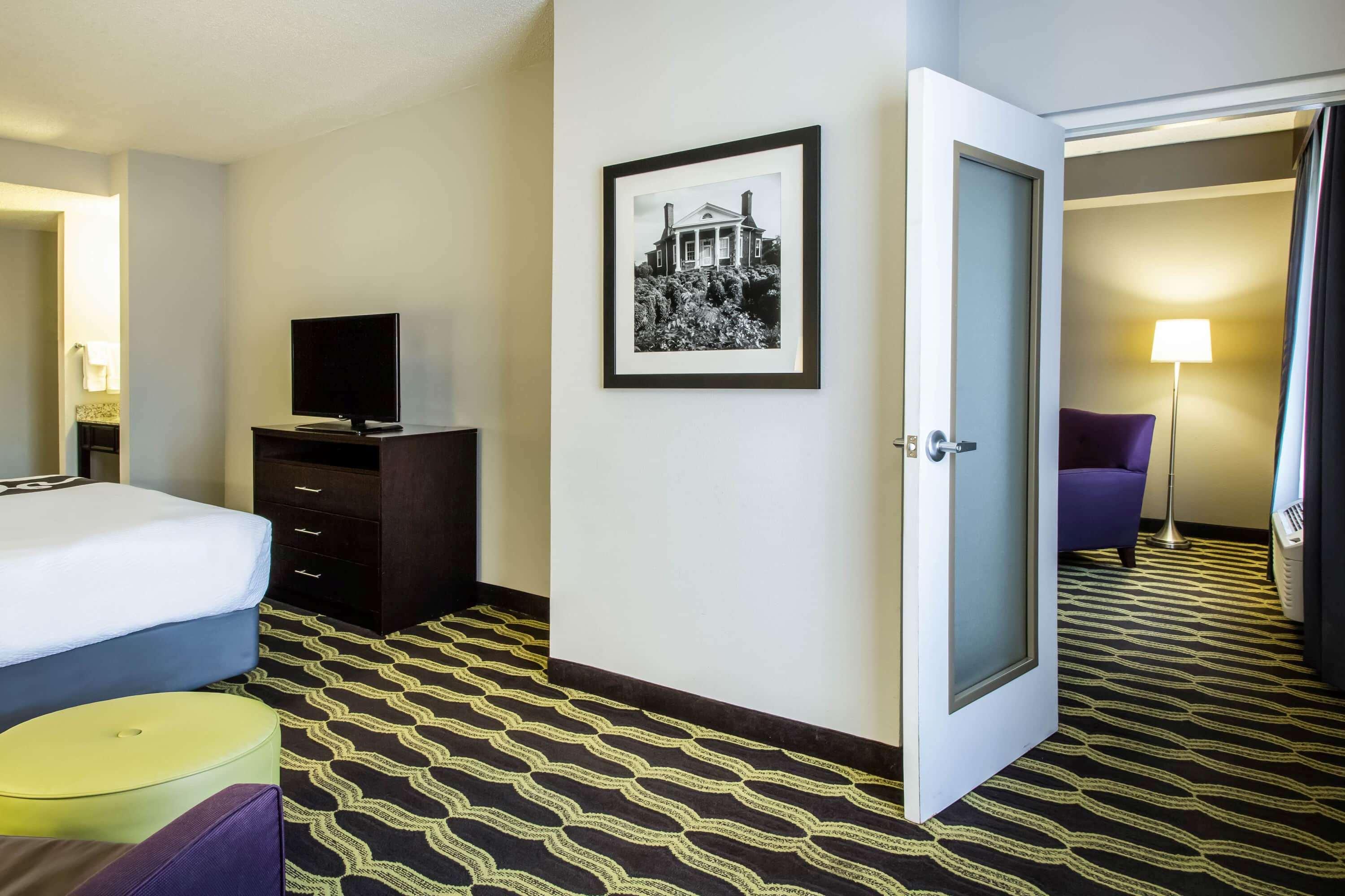 Отель La Quinta By Wyndham Lynchburg At Liberty Univ. Экстерьер фото